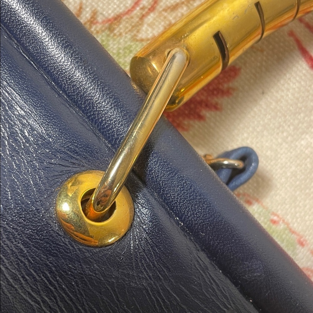Bellido by Susan Gail Navy Quilted Satchel Gold Metal Notched Handle Hardware - Picture 9 of 17